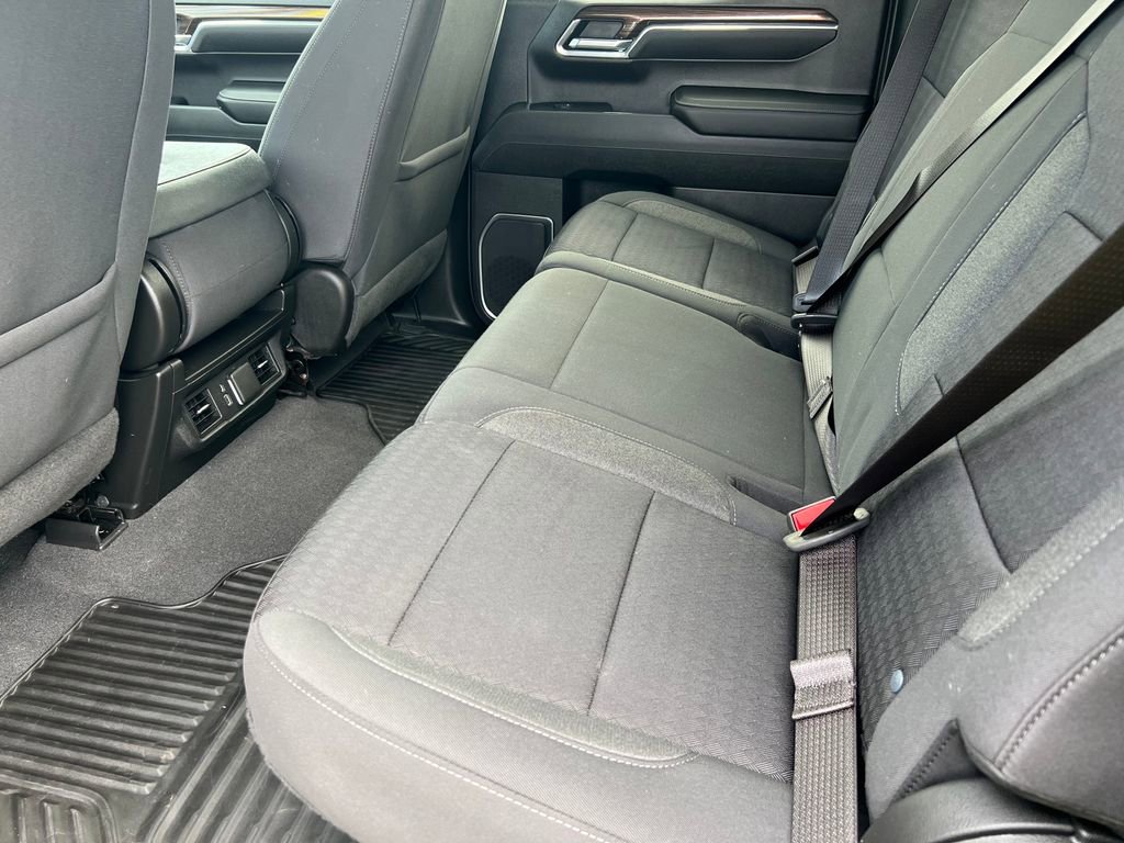 Used 2023 Chevrolet Silverado 1500 LT image 11