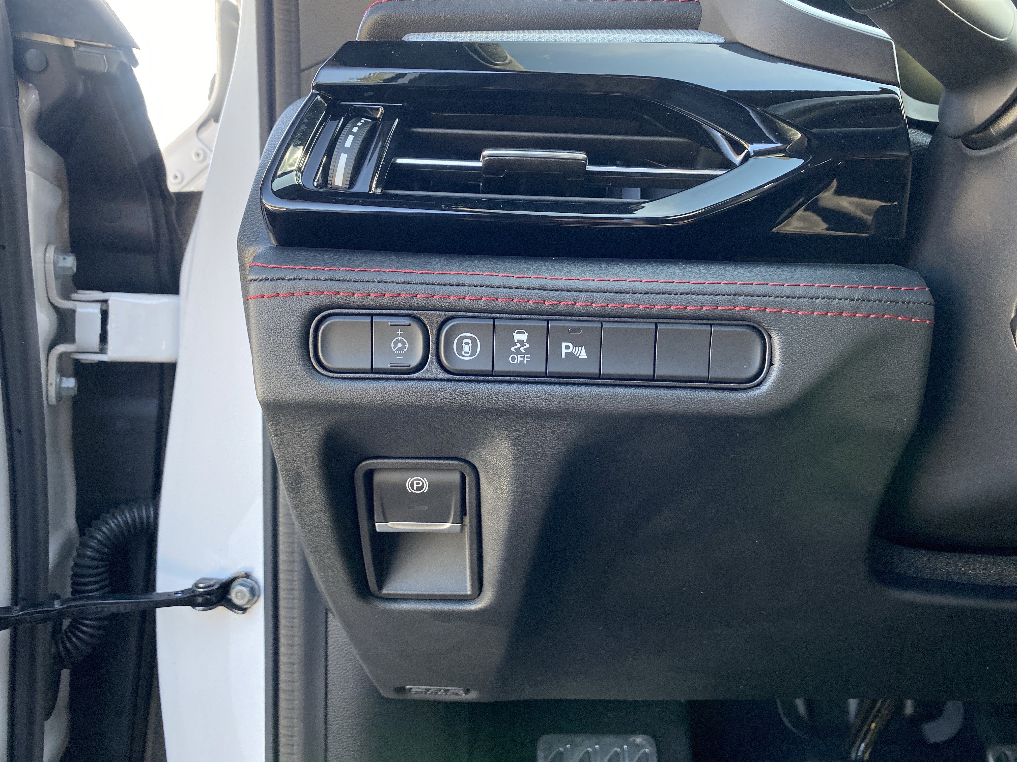 Used 2024 Acura MDX A-Spec image 26