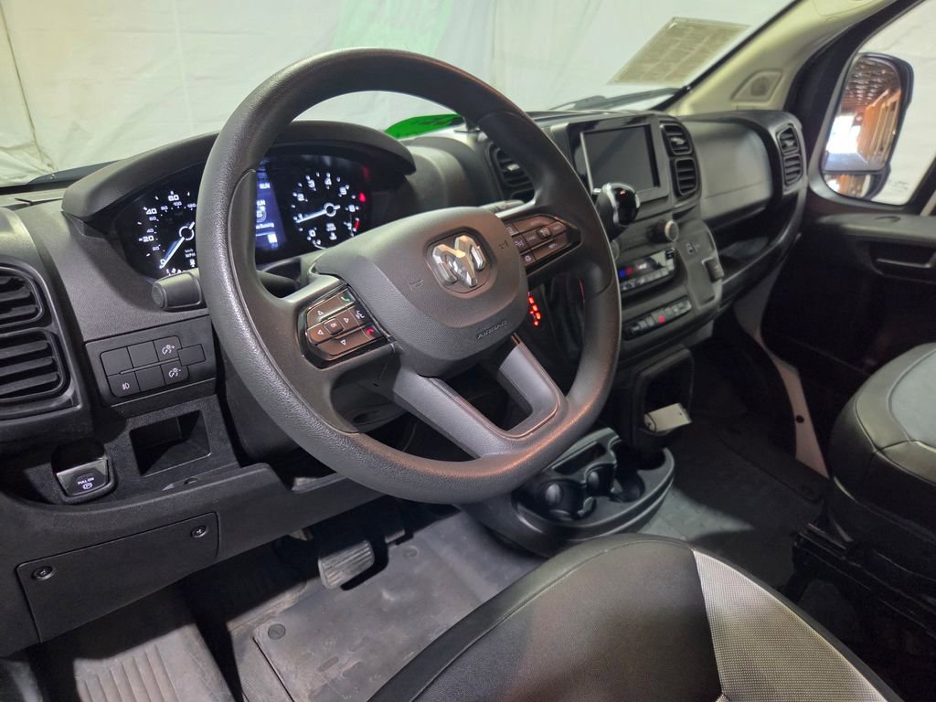 Used 2025 RAM ProMaster 2500 w/ Convenience Group FWD image 5