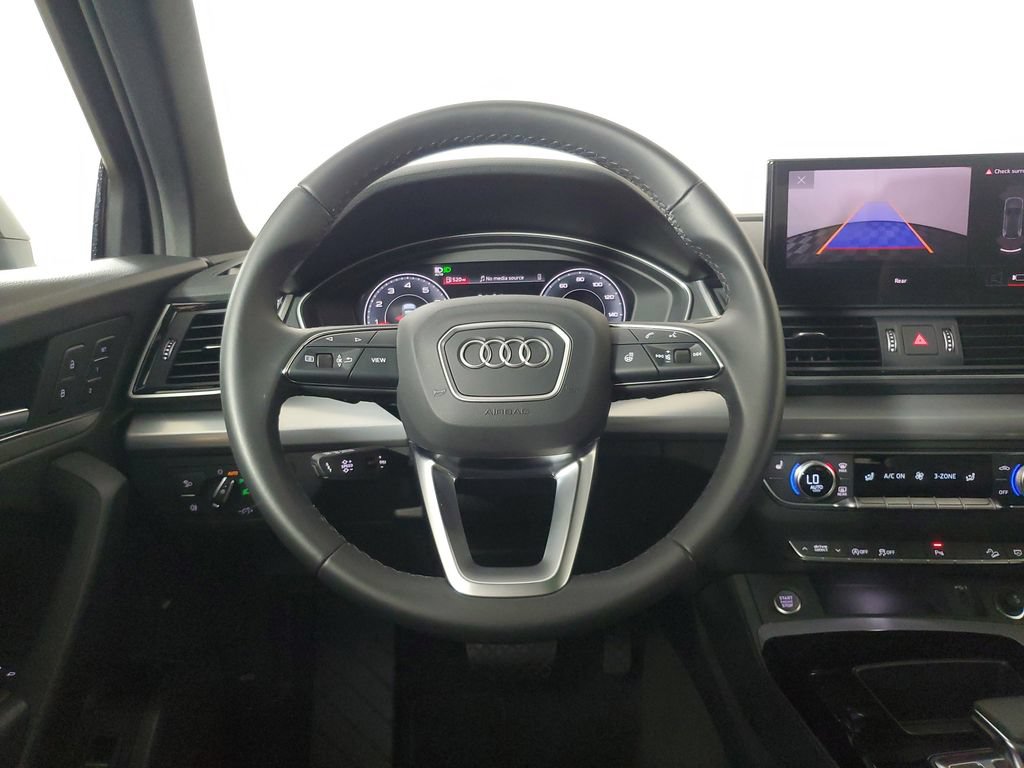 Used 2025 Audi Q5 2.0T Premium w/ Convenience Plus Package AWD/4WD image 16