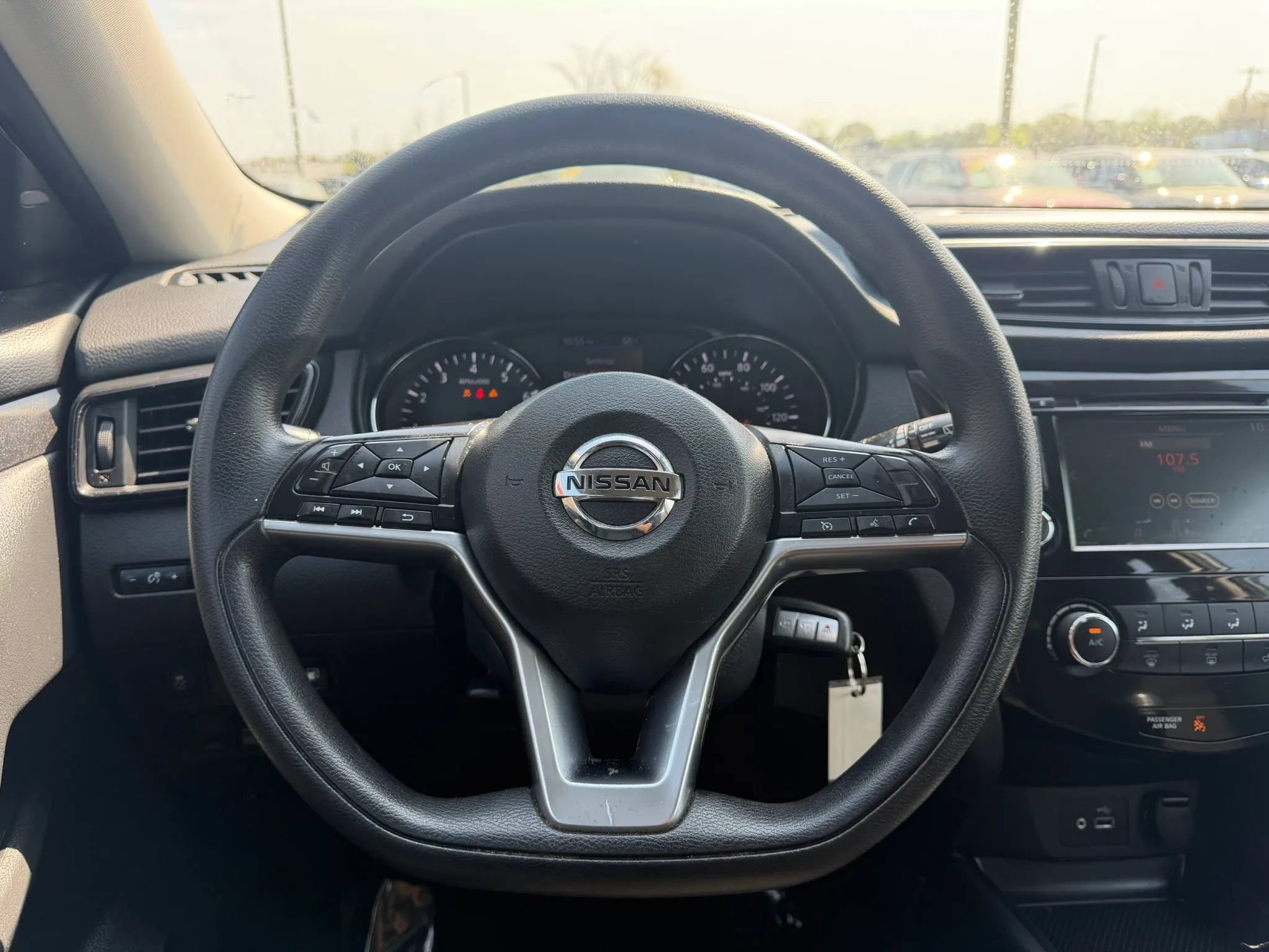Used 2018 Nissan Rogue S AWD/4WD image 16