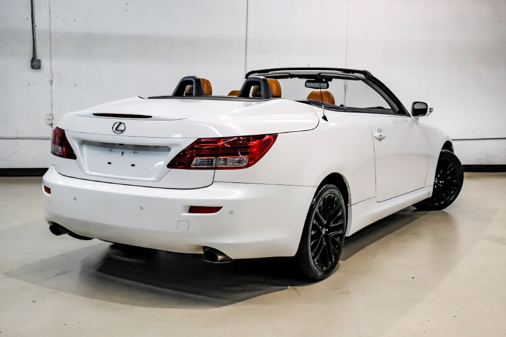 Used 2013 Lexus IS 250C w/ Luxury Pkg RWD image 15