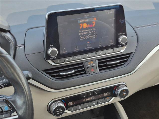 Used 2019 Nissan Altima 2.5 SV FWD image 14
