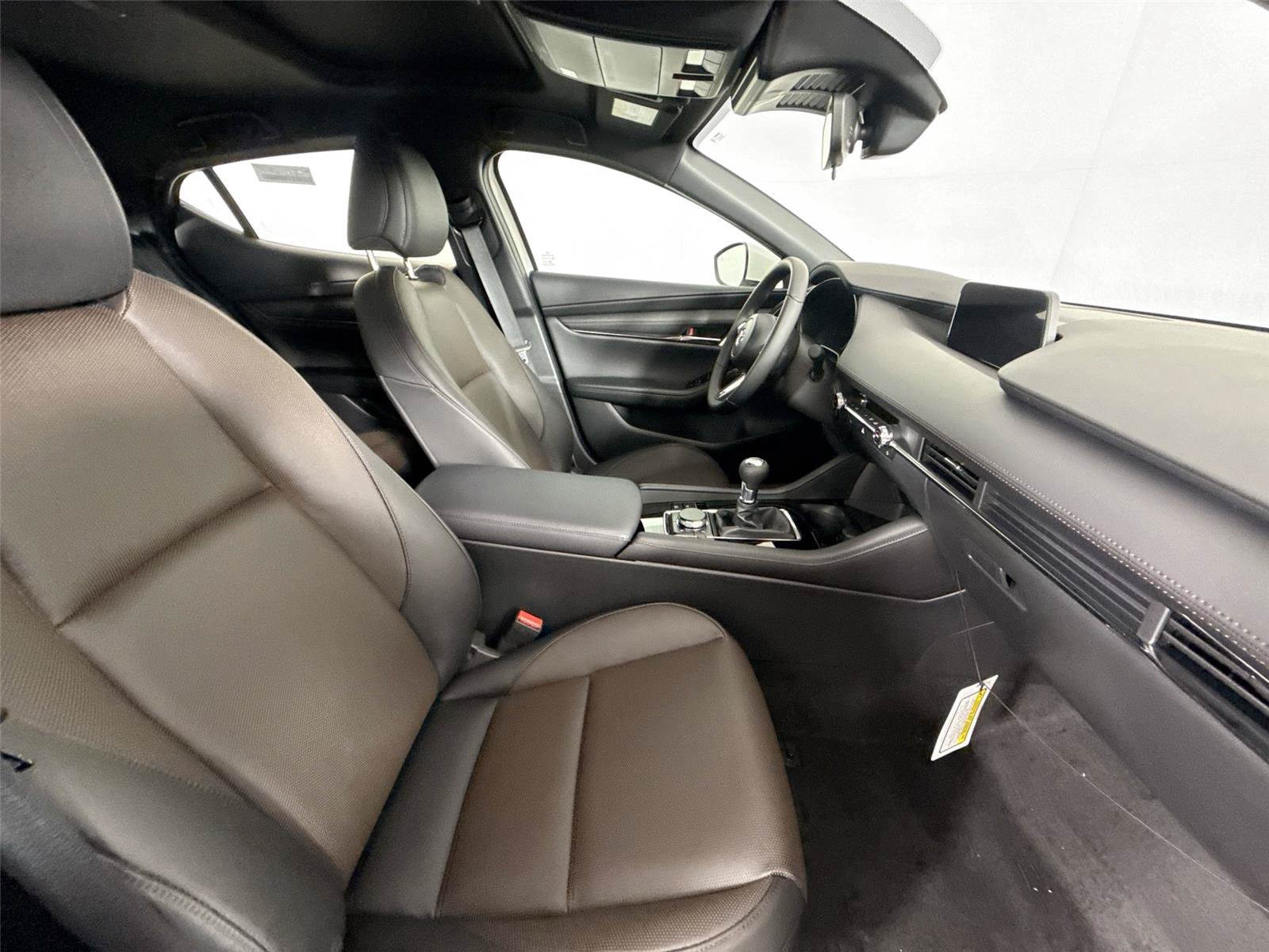 New 2026 MAZDA MAZDA3 2.5 S Hatchback w/ Premium Pkg FWD image 40