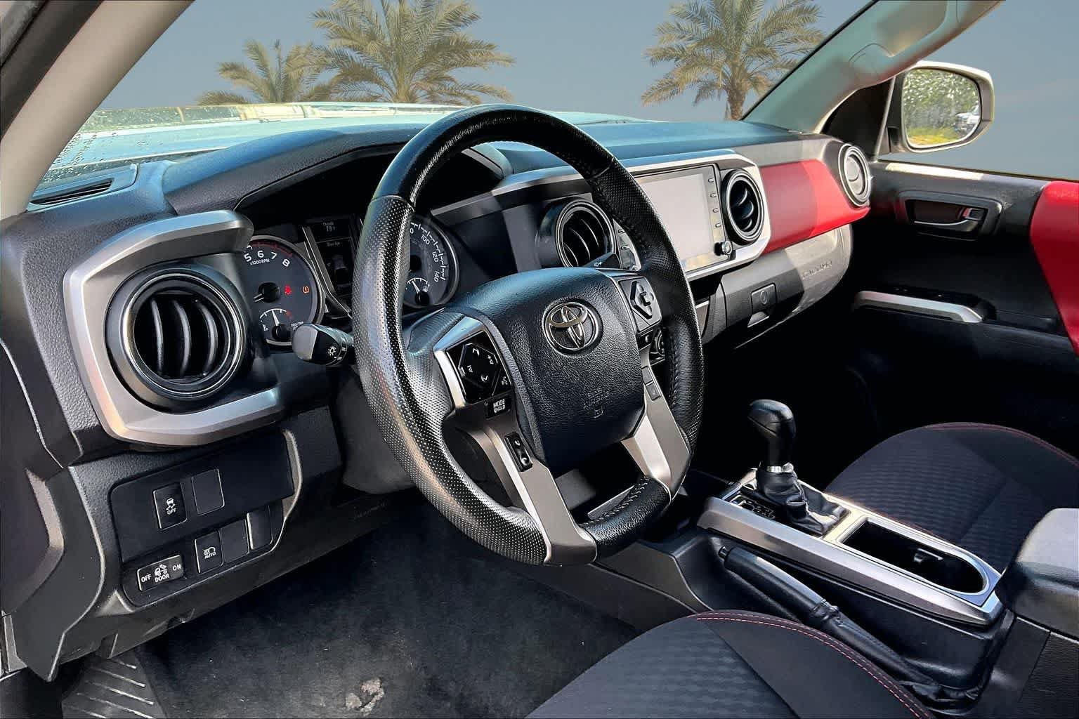 Used 2023 Toyota Tacoma SR5 RWD image 2