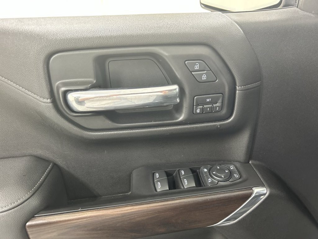 Used 2019 GMC Sierra 1500 SLT w/ SLT Premium Package AWD/4WD image 11