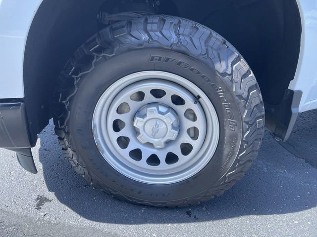 Used 2023 Chevrolet Silverado 1500 W/T image 32