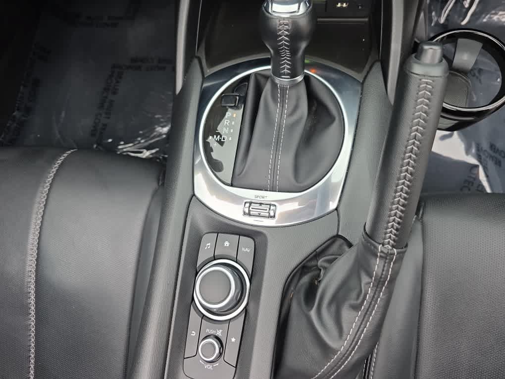 Used 2021 MAZDA MX-5 Miata Grand Touring RWD image 26