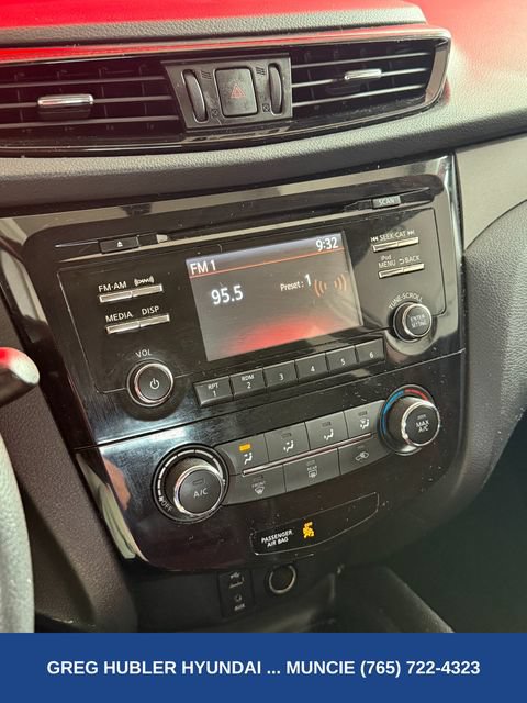 Used 2017 Nissan Rogue Sport S AWD/4WD image 11