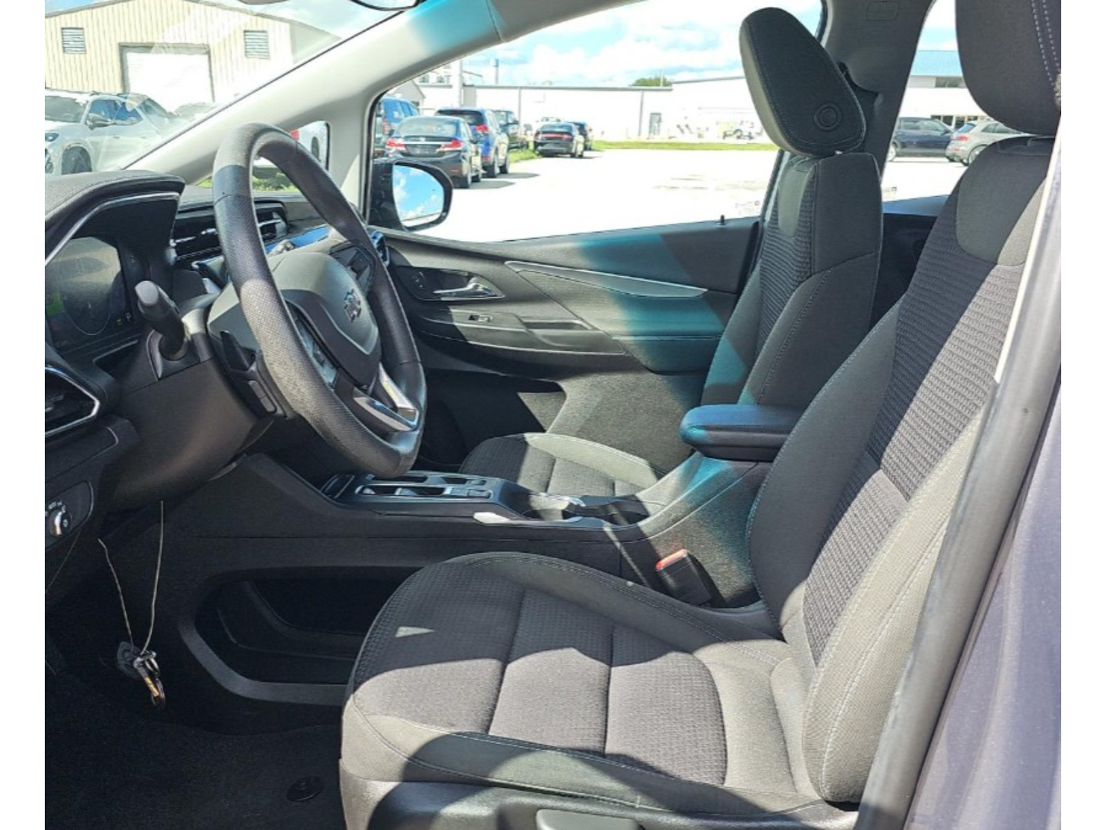 Used 2023 Chevrolet Bolt LT w/ Driver Confidence Package FWD image 5