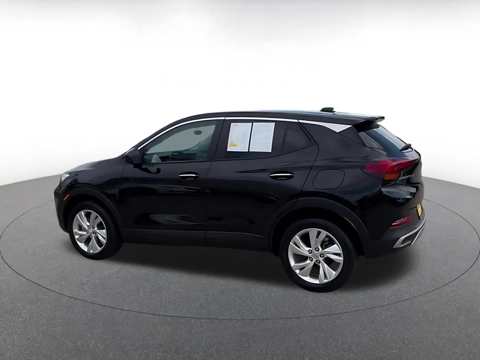Used 2025 Buick Encore GX Preferred FWD image 10