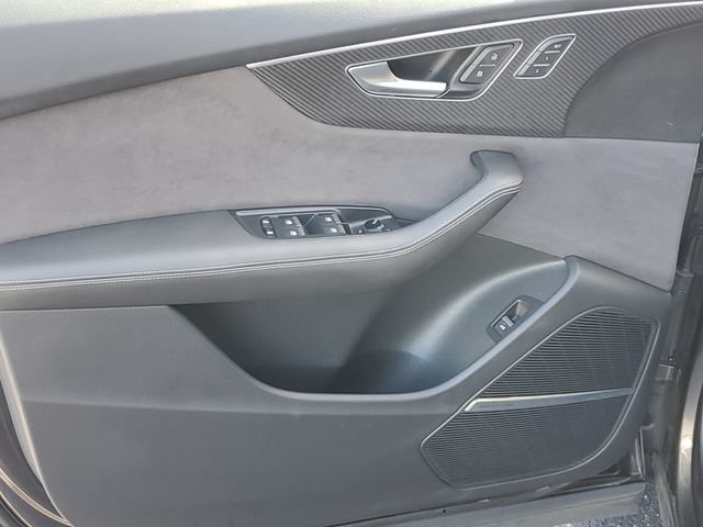 Used 2025 Audi SQ8 Premium Plus AWD/4WD image 21