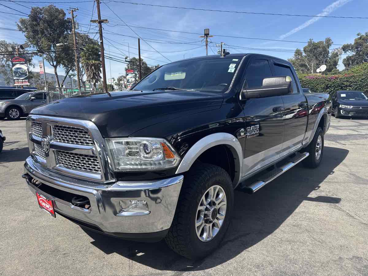 Used 2014 RAM 2500 Laramie w/ Convenience Group AWD/4WD image 3