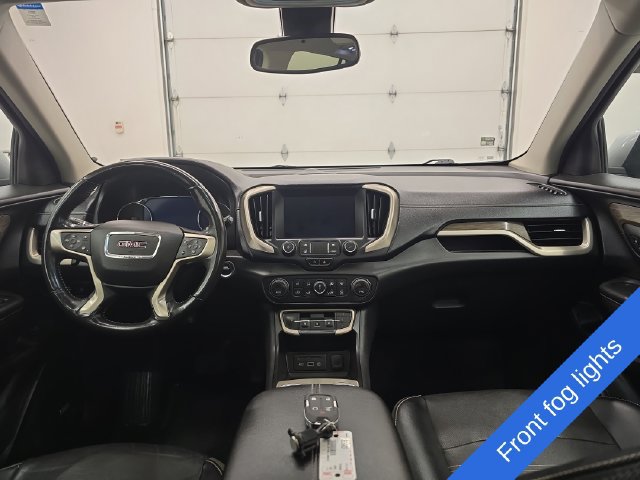 Used 2022 GMC Terrain Denali w/ Denali Premium Package AWD/4WD image 14
