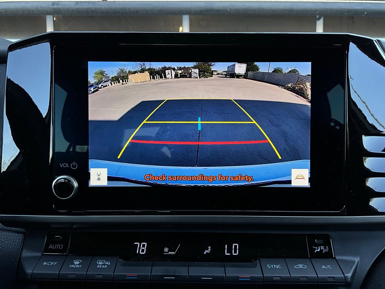 Used 2025 Toyota Camry LE image 30