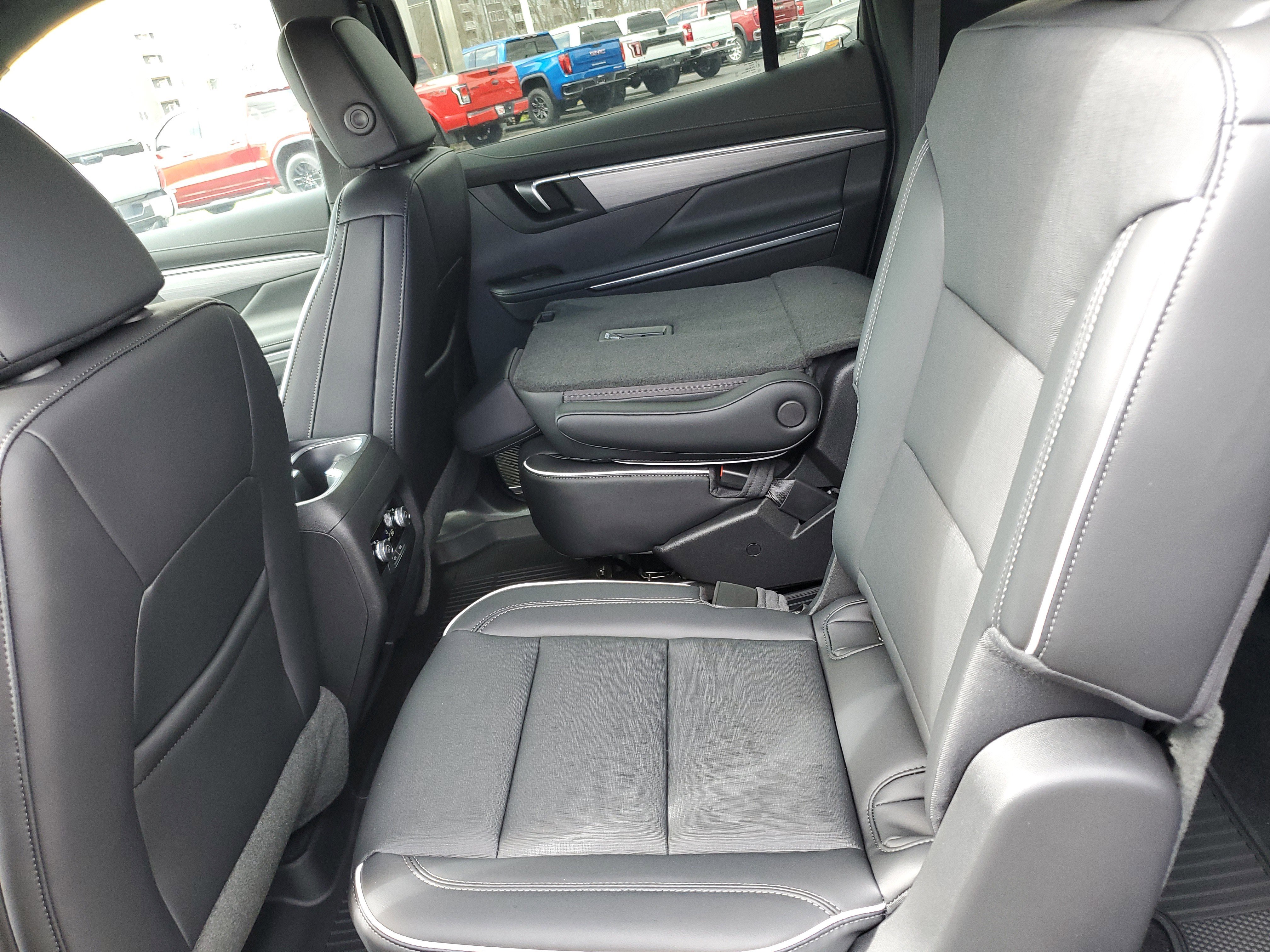 New 2026 Buick Enclave Preferred w/ LPO, Floor Liner Package image 27