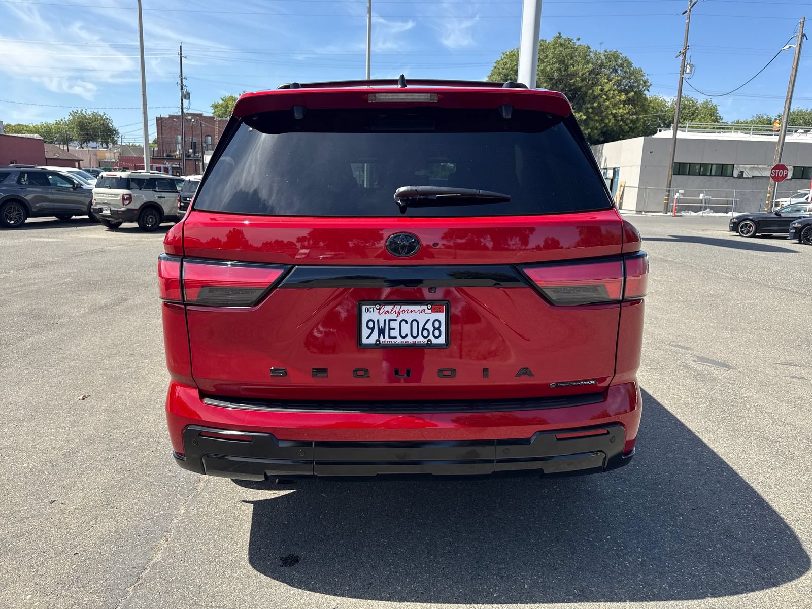 Used 2026 Toyota Sequoia Platinum w/ Tow Technology Package AWD/4WD image 4
