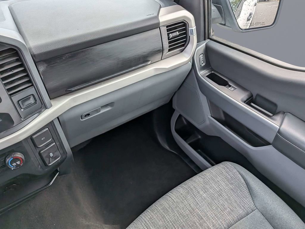 Used 2022 Ford F150 XLT w/ Trailer Tow Package image 18