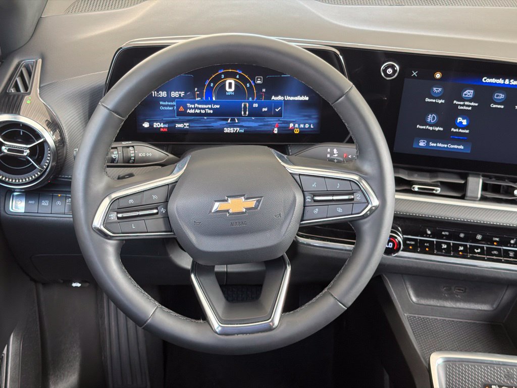 Used 2025 Chevrolet Equinox LT w/ Convenience Package II AWD/4WD image 16