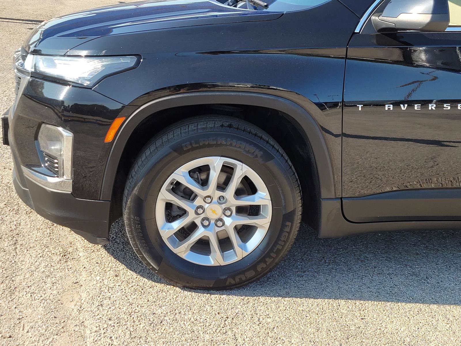 Used 2023 Chevrolet Traverse LS AWD/4WD image 8