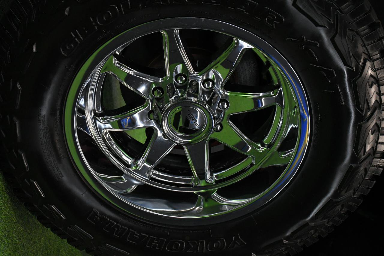 Used 2016 Ford F350 Platinum w/ FX4 Off-Road Package image 11