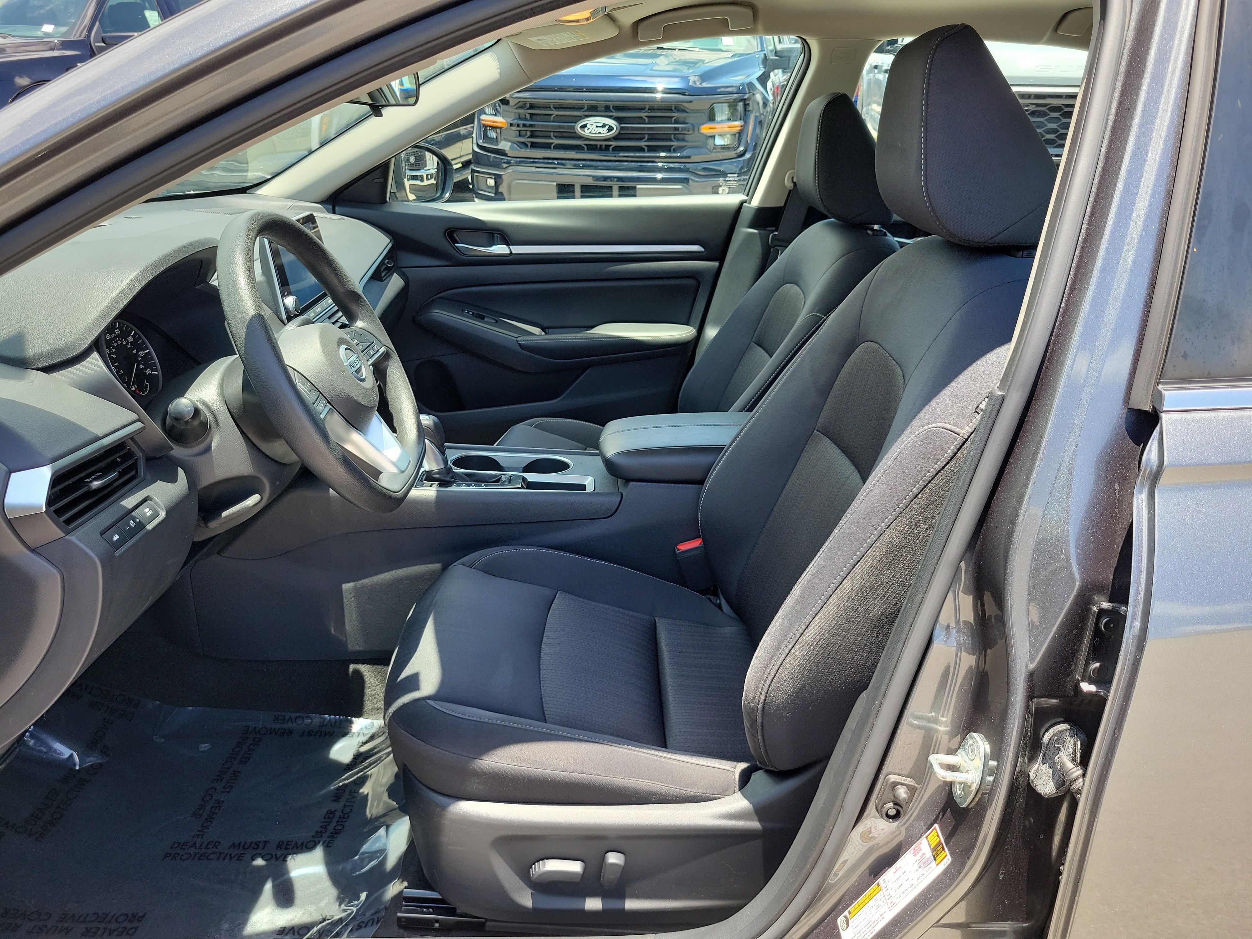 Used 2022 Nissan Altima 2.5 SV FWD image 11