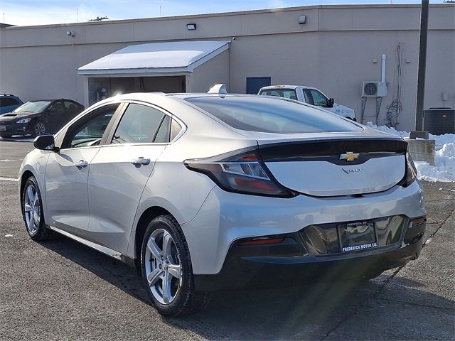 Used 2017 Chevrolet Volt LT w/ Comfort Package image 6