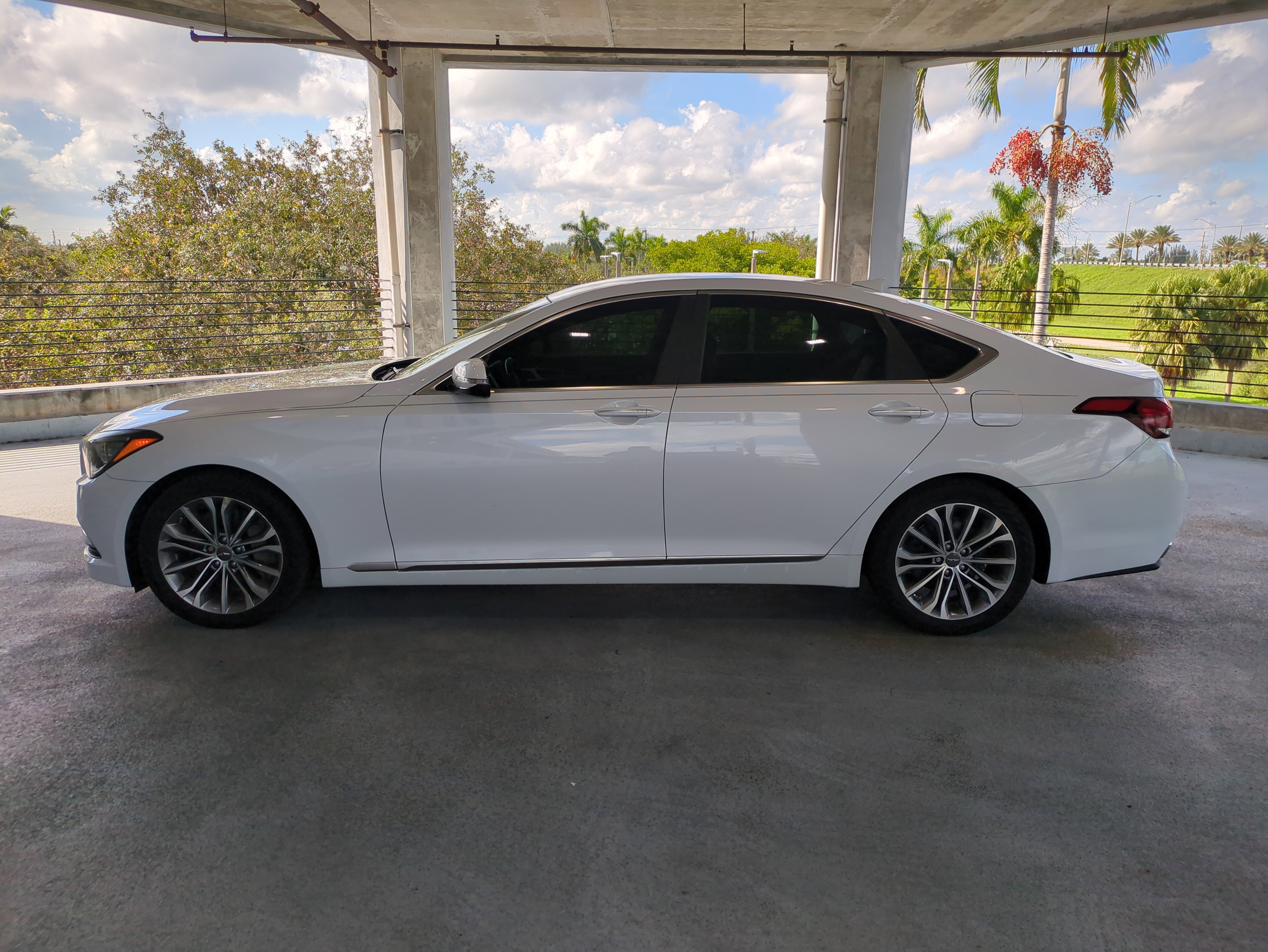 Used 2017 Genesis G80 3.8 image 8