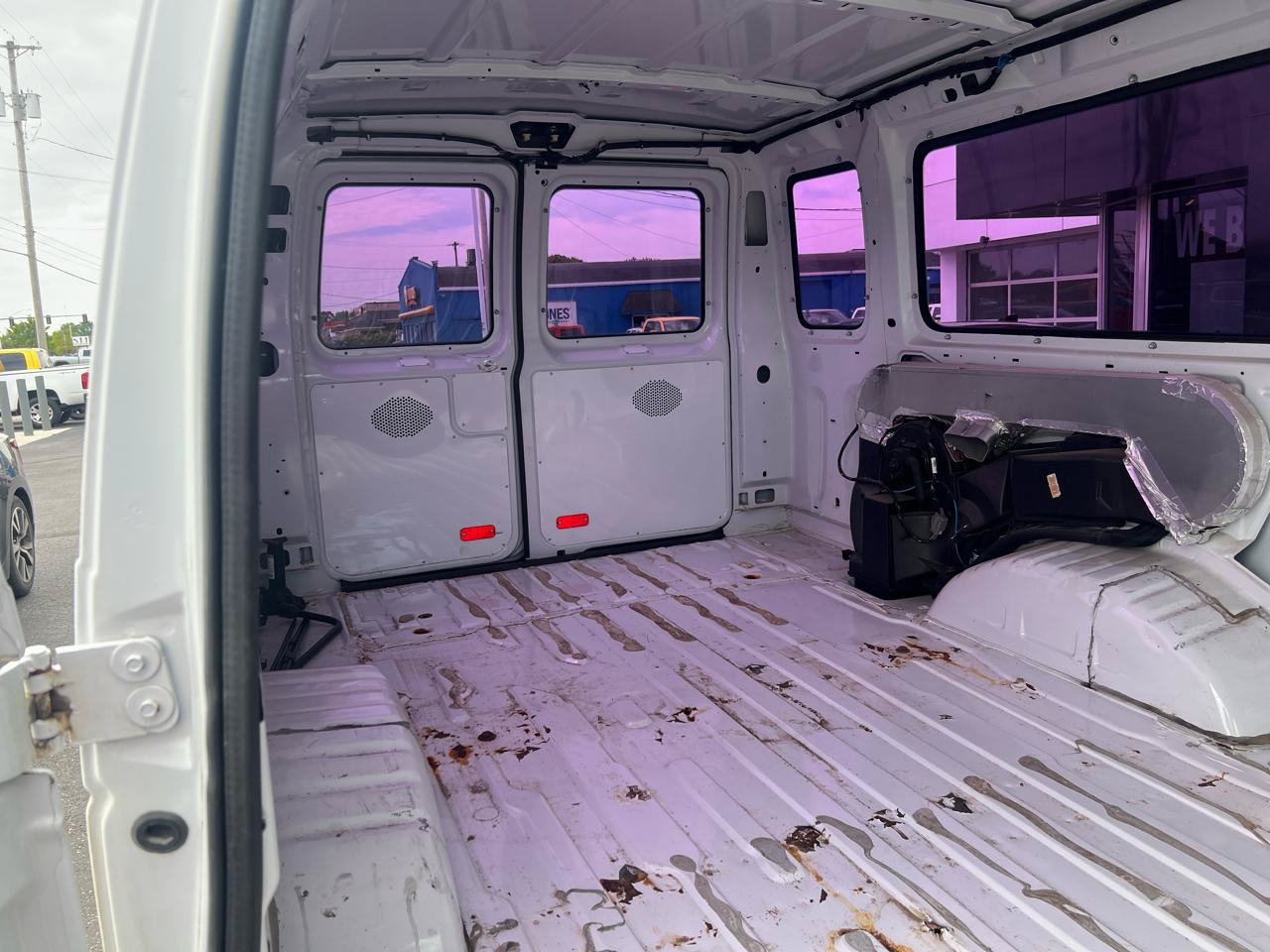 Used 2014 Ford E-350 and Econoline 350 Extended Super Duty RWD image 15