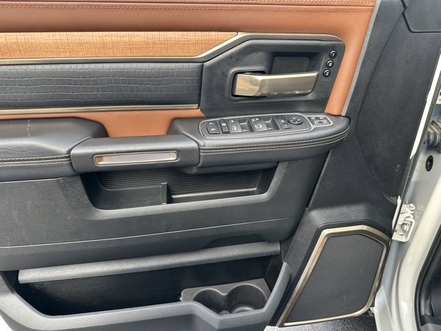 Used 2024 RAM 2500 Limited w/ Towing Technology Group image 24