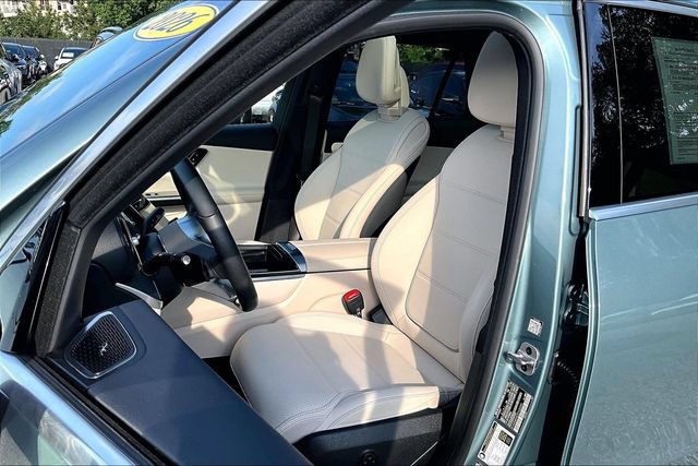 Used 2026 Mercedes-Benz GLC 300 4MATIC image 6