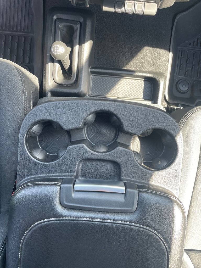 Used 2024 RAM 2500 Tradesman w/ Chrome Appearance Group AWD/4WD image 19