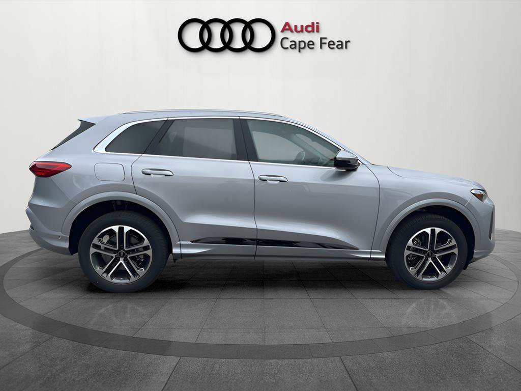 New 2025 Audi Q5 Premium image 6