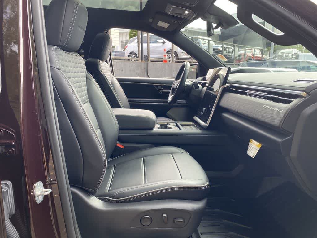 Used 2026 GMC Sierra EV Denali AWD/4WD image 18