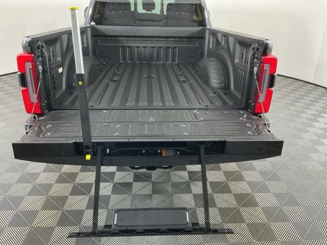 Used 2024 Ford F350 Platinum AWD/4WD image 8