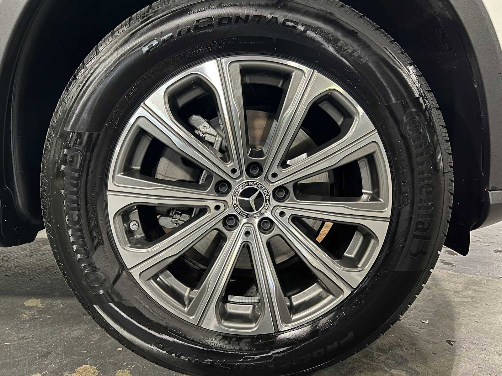 Certified 2025 Mercedes-Benz GLC 300 4MATIC image 9