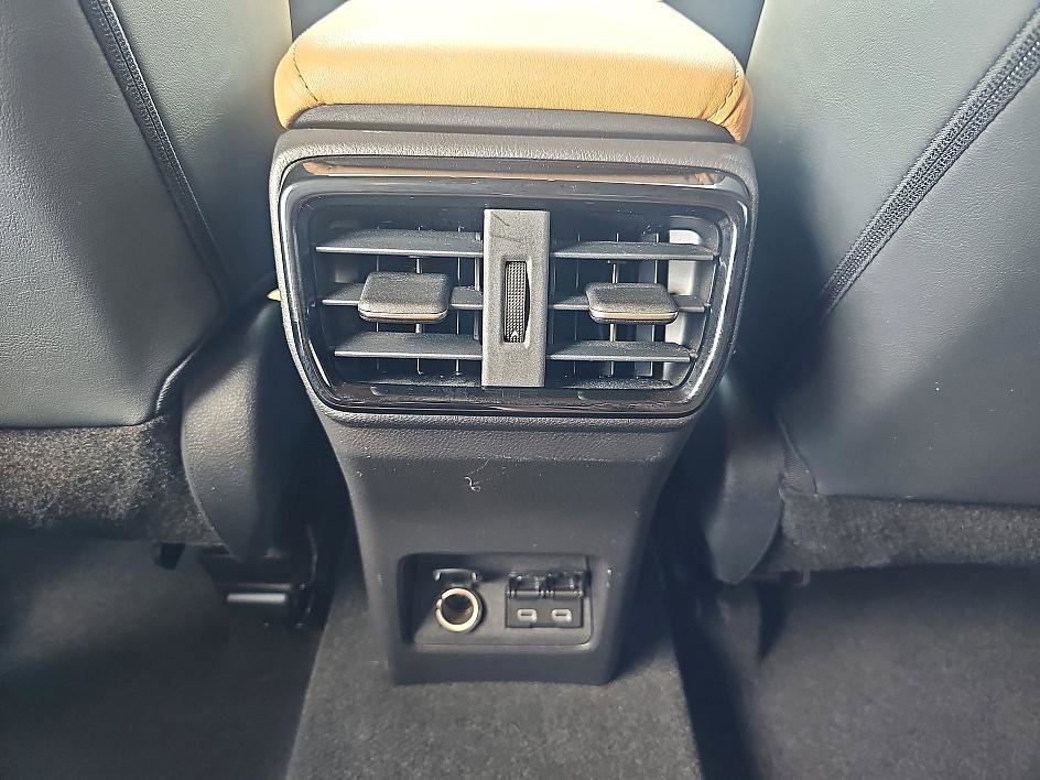 Used 2022 Lexus NX 350h NX 350h Premium image 31