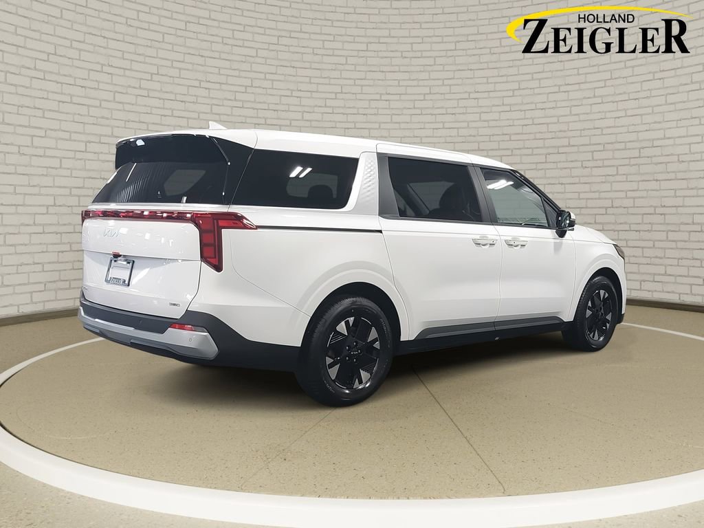 New 2026 Kia Carnival LXS image 5