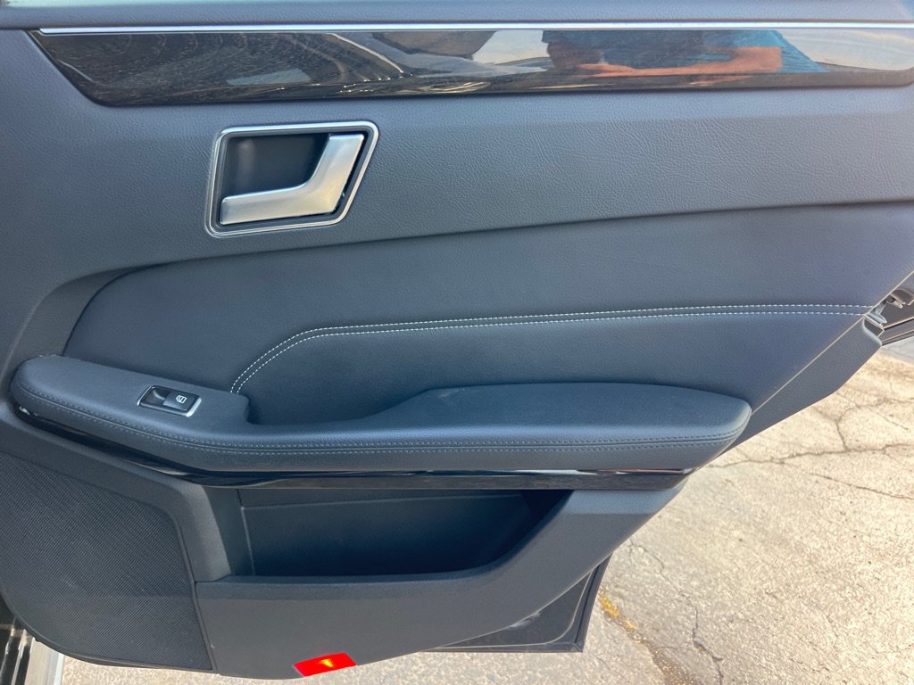 Used 2014 Mercedes-Benz E 350 Sedan image 14