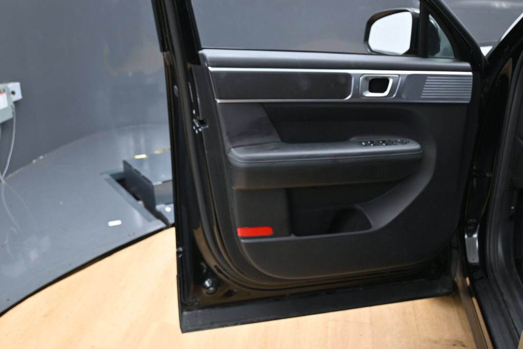 Used 2025 Hyundai Santa Fe SEL FWD image 20