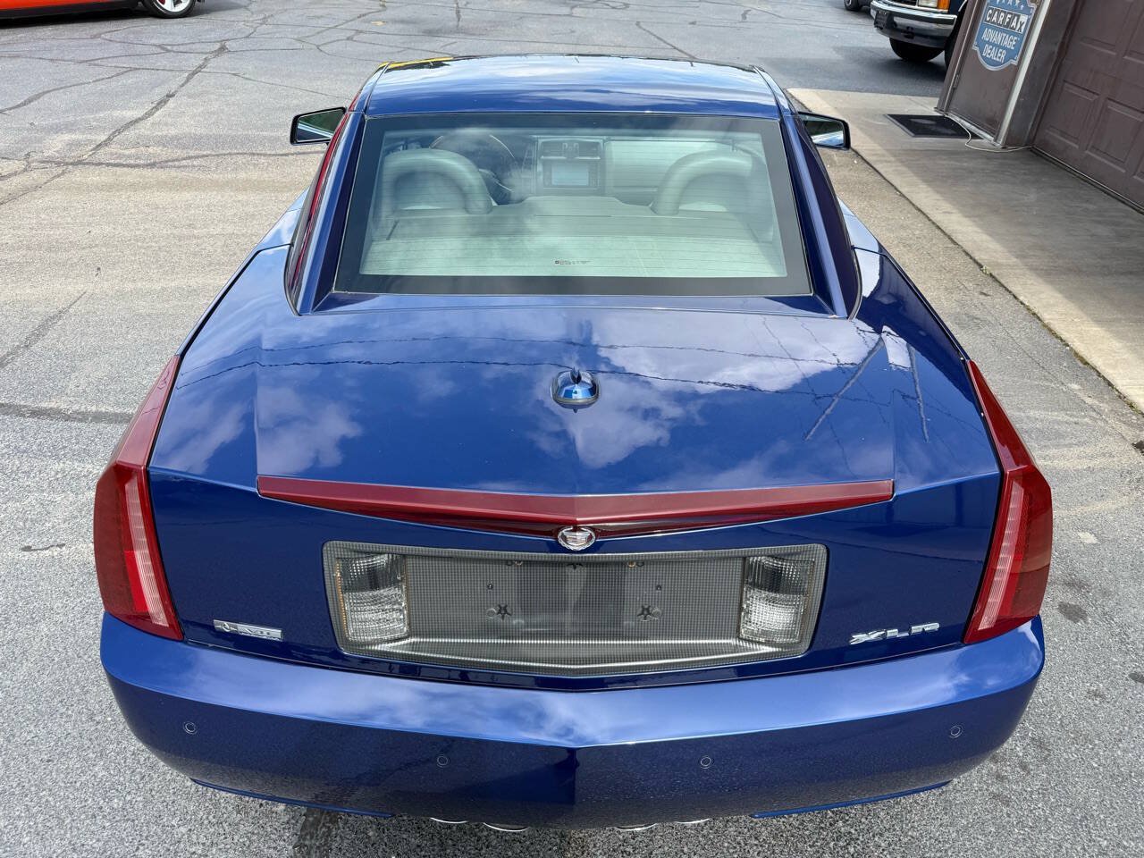 Used 2005 Cadillac XLR RWD image 14