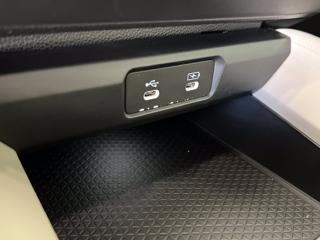 Used 2023 Honda Accord LX image 35