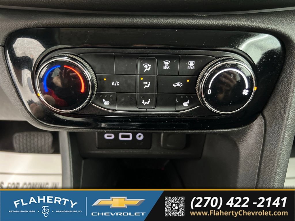 Used 2023 Buick Encore GX Preferred w/ Cold Weather Comfort Package AWD/4WD image 27