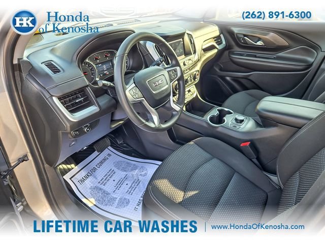 Used 2023 GMC Terrain SLE w/ Driver Convenience Package image 9