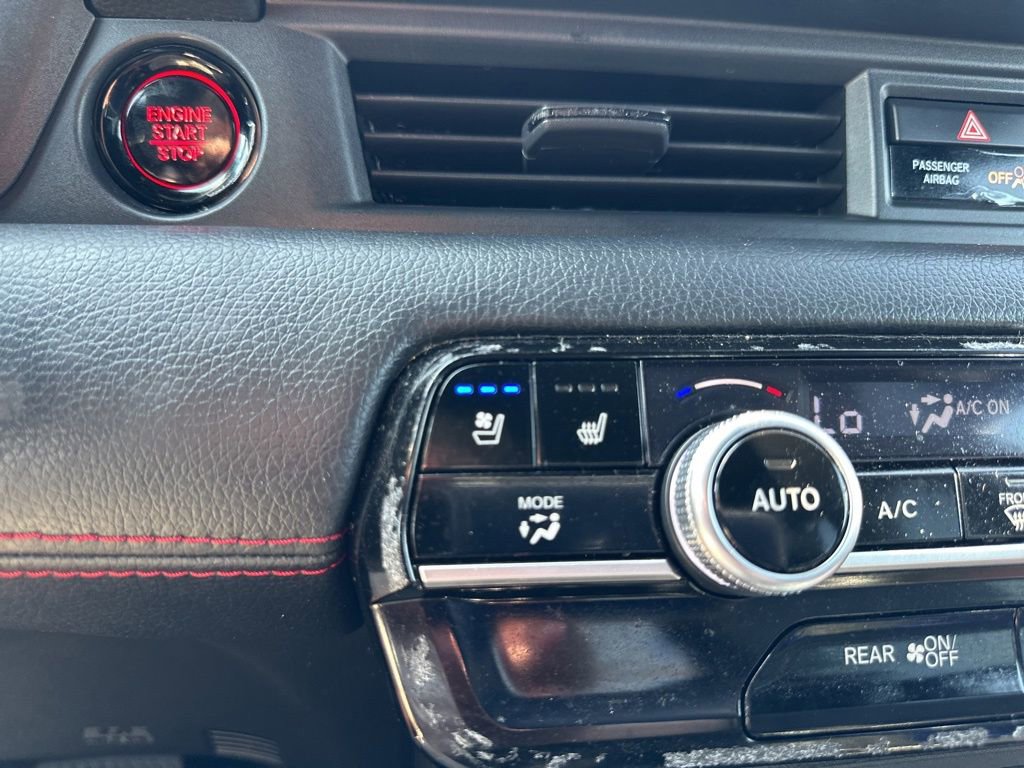 Used 2025 Honda Pilot Black Edition image 7