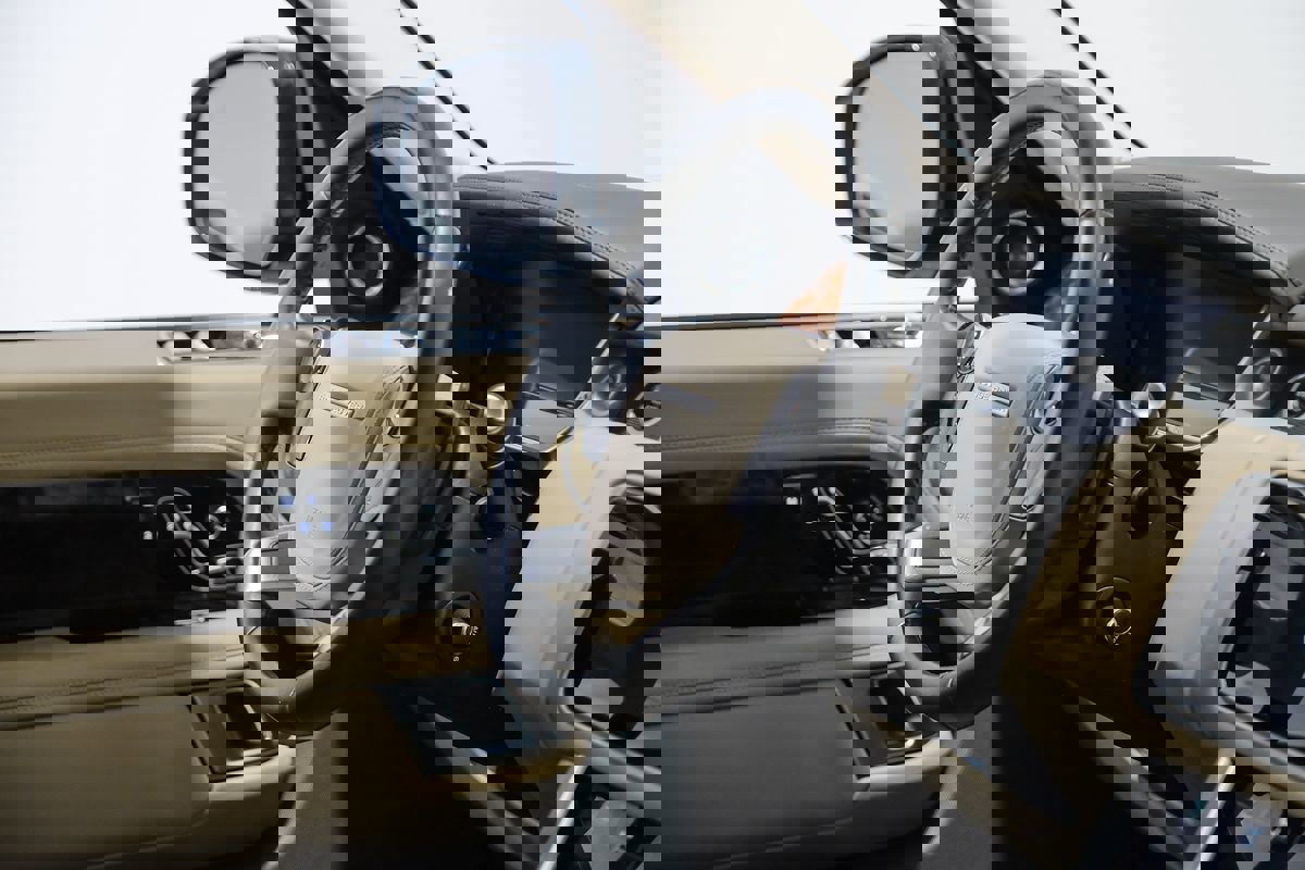 Used 2020 Land Rover Range Rover HSE AWD/4WD image 17