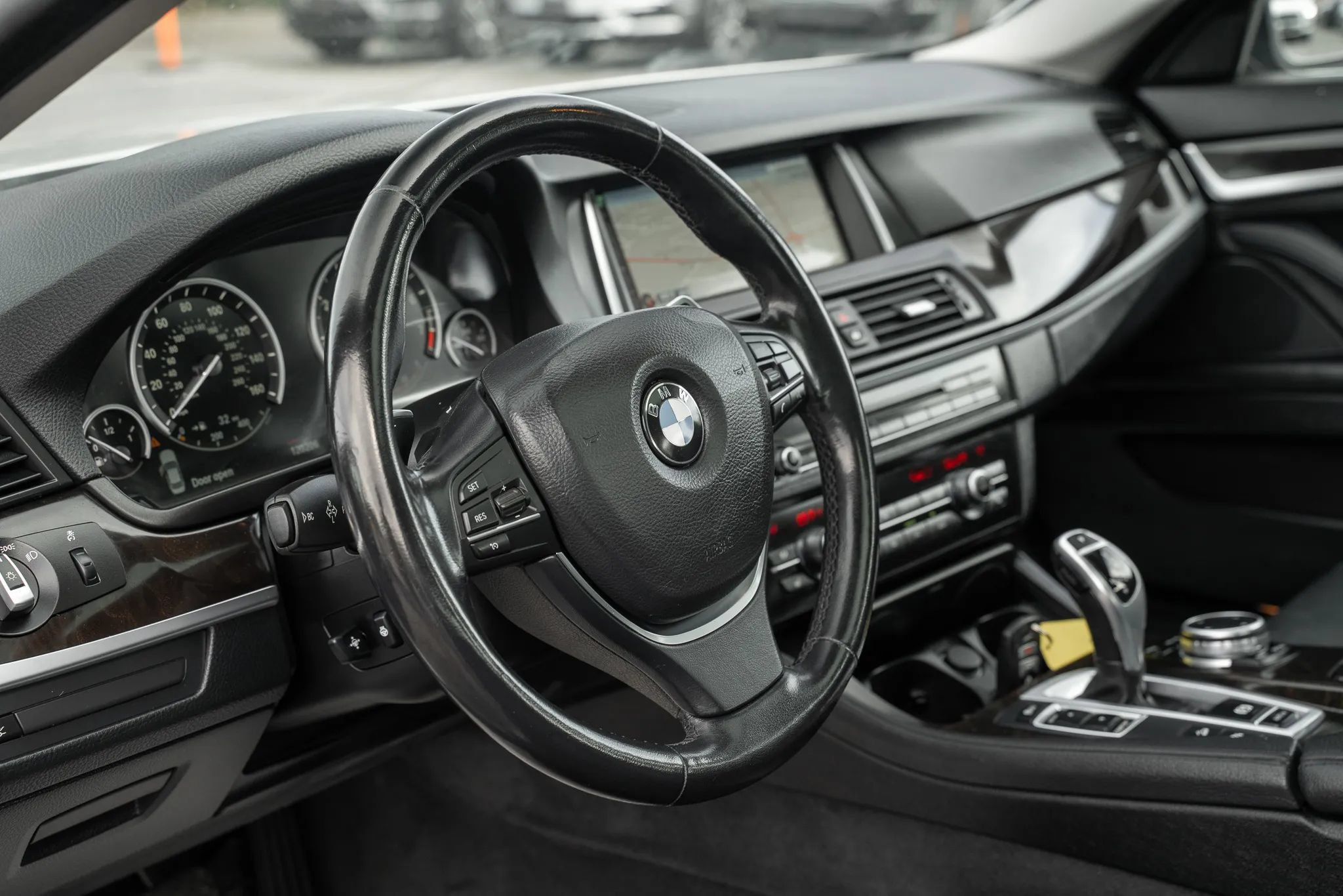 Used 2016 BMW 528i xDrive Sedan w/ Premium Package AWD/4WD image 16