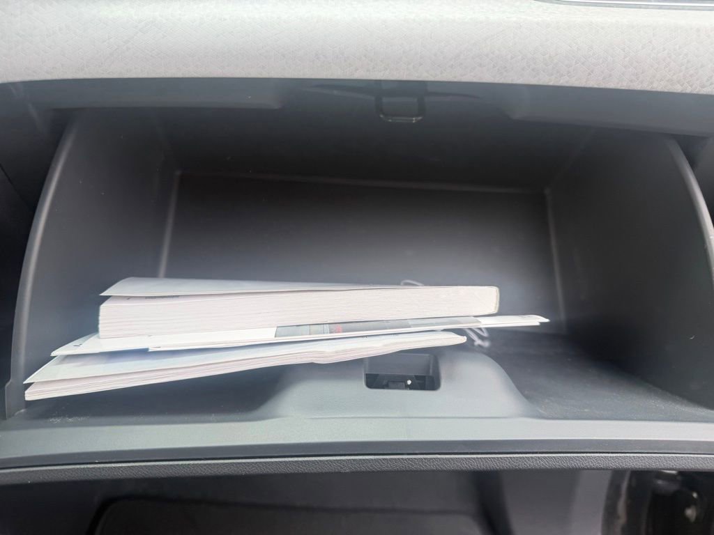 Used 2021 Chevrolet Bolt Premier image 28