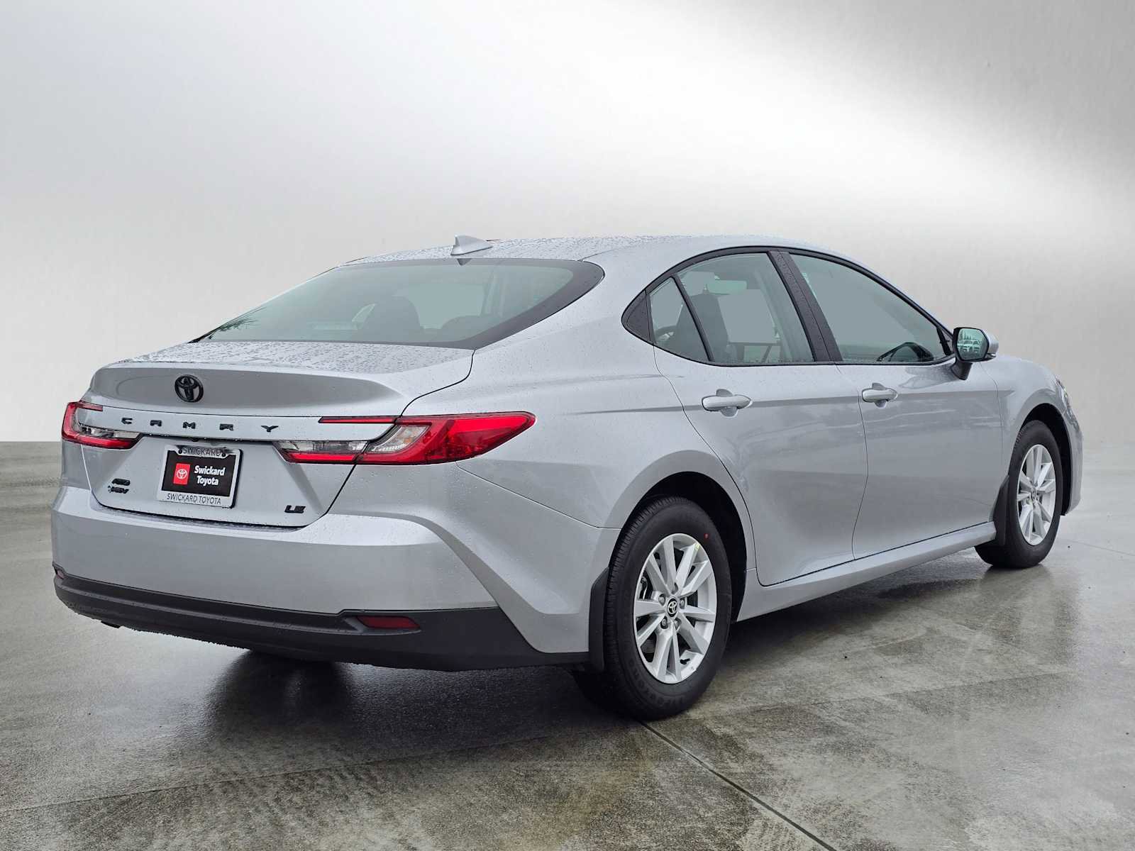 Used 2026 Toyota Camry LE w/ Convenience Package image 3