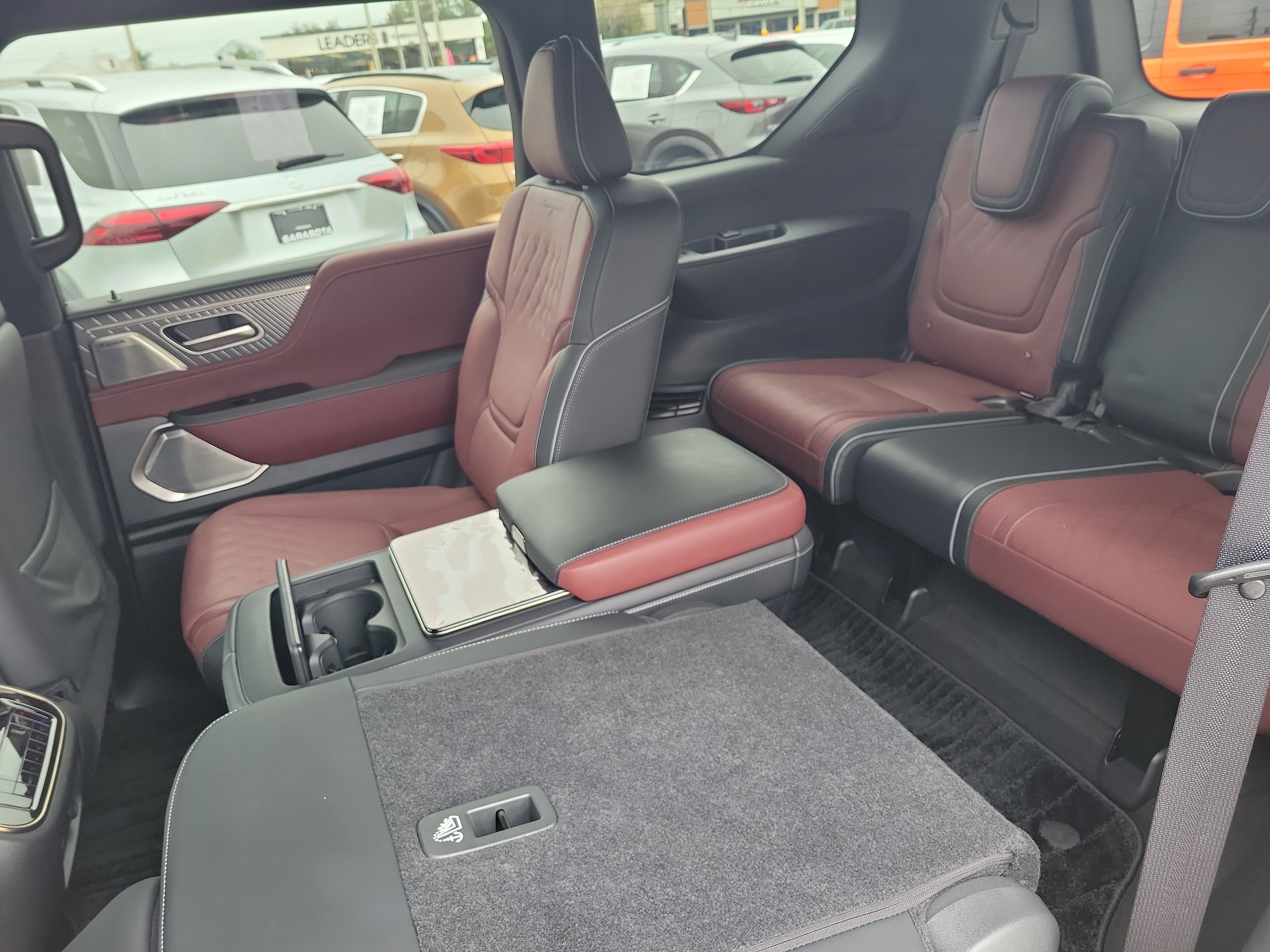 Used 2025 INFINITI QX80 Autograph image 18